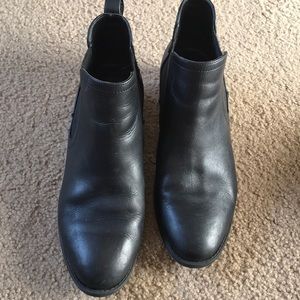 Steve Madden ankle booties